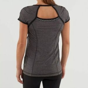 lululemon athletica Gray Short Sleeve Tee